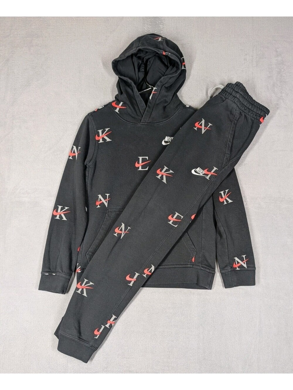 Nike Boys Hoodie M Joggers L Black Red All Over Logo Swoosh Tracksuit Set Fleece